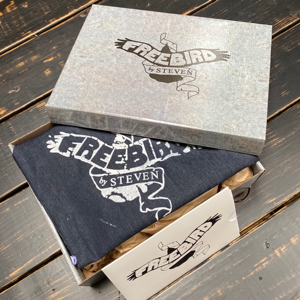 Freebird Slade in Stone Croco - Picture 5 of 13